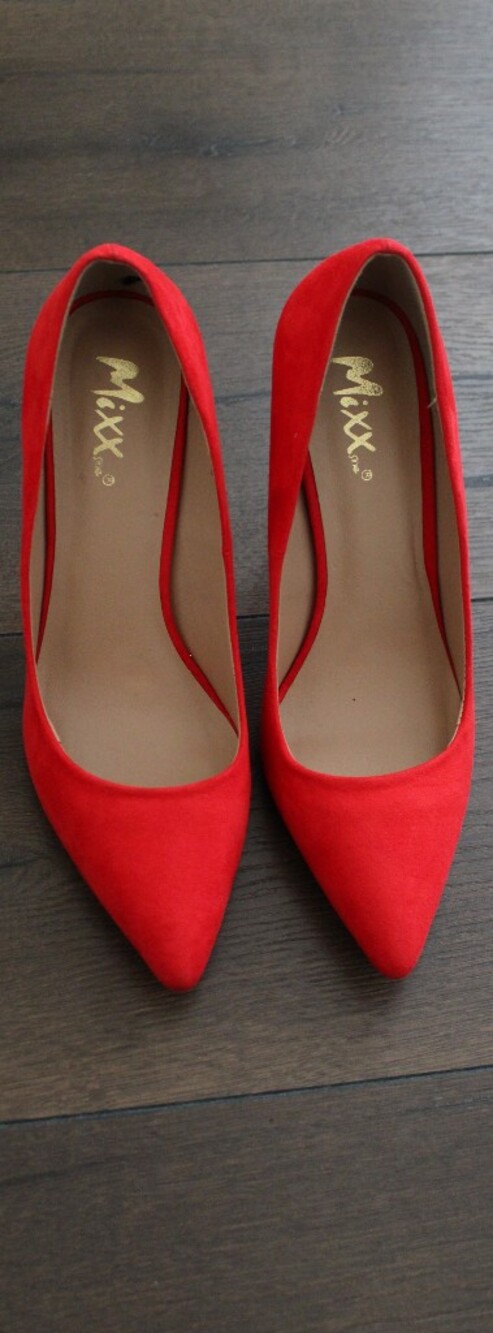 Mixx Shuz Red Pointed-Toe Stiletto Pumps - Women - Picture 8 of 8
